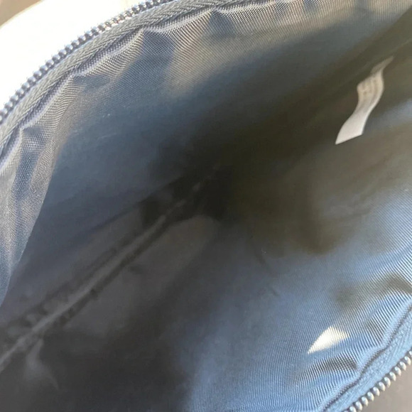 Tartan & Twine black Vegan Saffiano Leather gold zipper Clutch - Picture 5 of 5